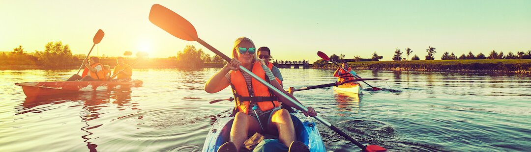 people kayaking
